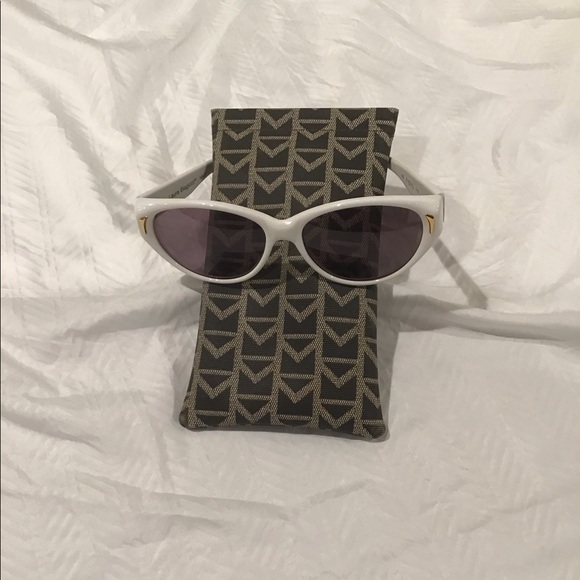 Woman’s Sunglasses main image 4